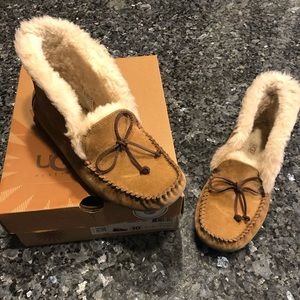 NWOT UGG Alena Moccasins size 10